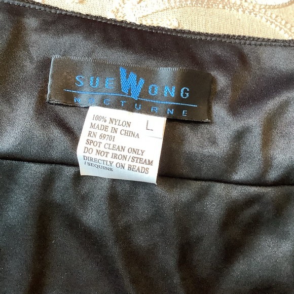 Beautiful NWT Sue Wong dressy top with beaded accents - Picture 7 of 11